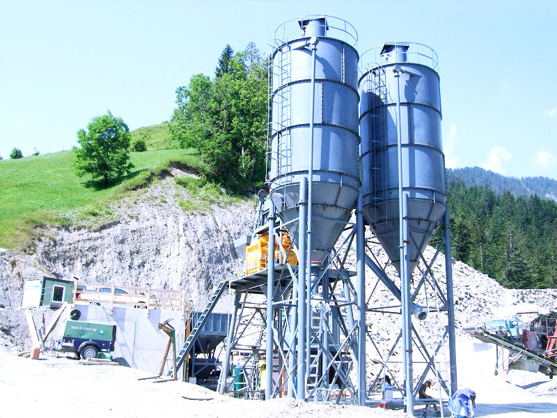 ���b�F(xi��n)��(ch��ng)